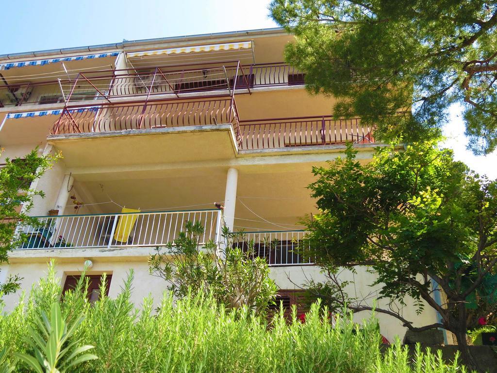 Apartments Pino Brela Esterno foto
