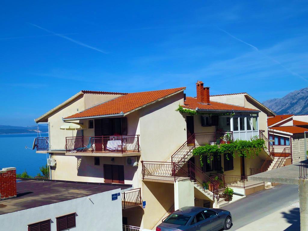 Apartments Pino Brela Esterno foto